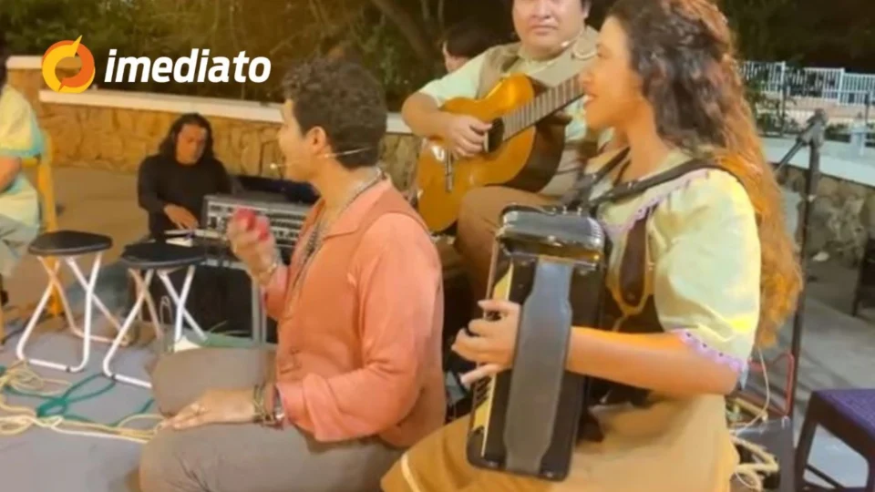 Cordel do ‘Amor Sem Fim’ encanta público na Orla Taumanan, em Boa Vista