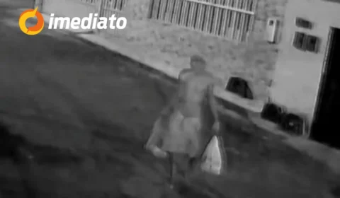 Polícia divulga imagem de homem flagrado furtando hidrômetro no Coroado