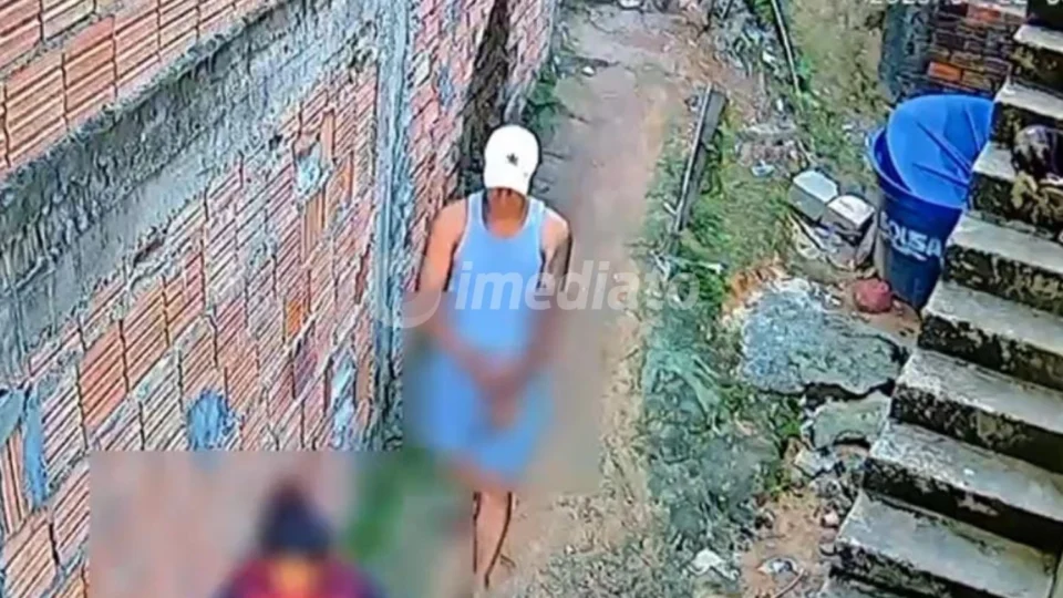 Veja vídeo: Adolescente é vítima de violência sexual após buscar criança na escola no bairro Gilberto Mestrinho