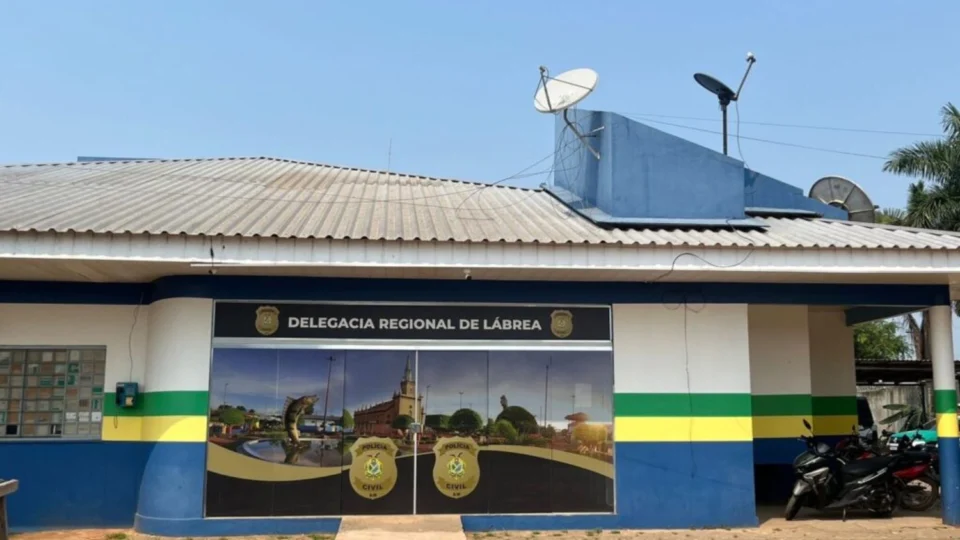 PC-AM divulga imagens de 17 foragidos por envolvimento em organização criminosa em Lábrea