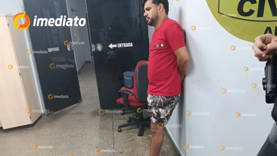 VÍDEO: Homem com mandado de prisão em aberto é preso durante patrulhamento na Zona Leste de Manaus
