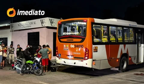 Motociclista fica gravemente ferido após colisão com ônibus no bairro Parque 10