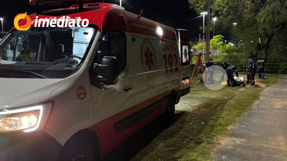 Homem em situação de rua é esfaqueado em praça no bairro São Geraldo, em Manaus