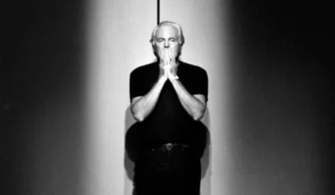 Giorgio Armani, ícone da moda italiana, morre aos 91 anos em Milão