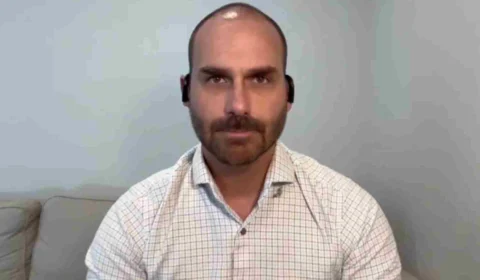 Presidente da Câmara veta indicação de Eduardo Bolsonaro à liderança da minoria