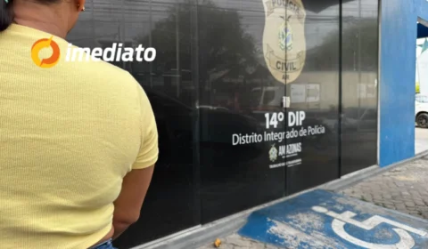 Idoso tarado passa mão nas partes íntimas de mulher no ônibus 640 em Manaus