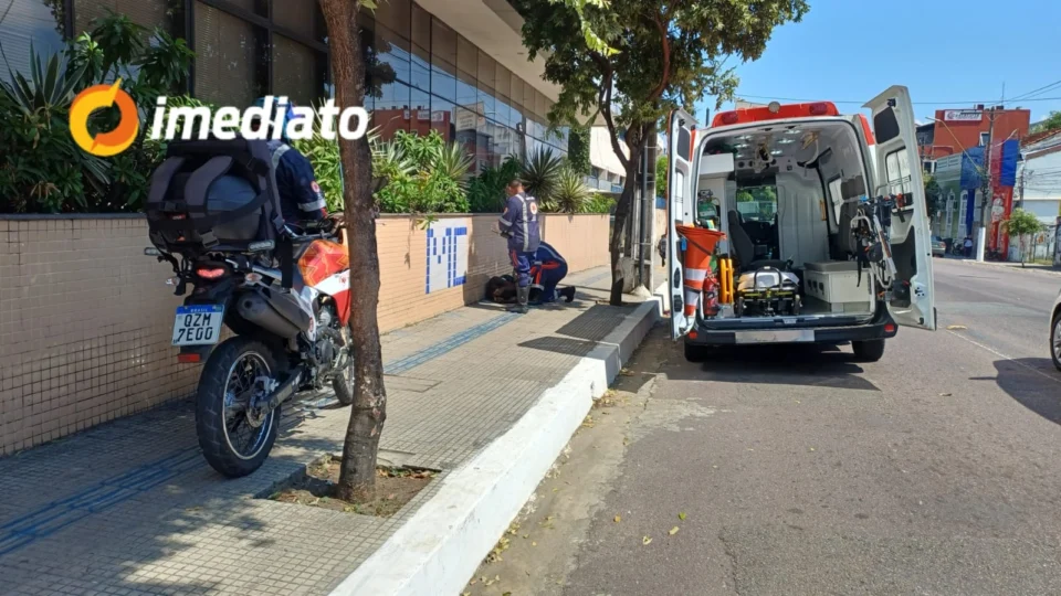 CHOCANTE: Morador de rua é encontrado com vísceras expostas no Centro de Manaus
