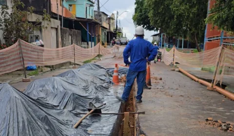 Programa Trata Bem Manaus avança com obras de esgotamento sanitário em 13 bairros da cidade