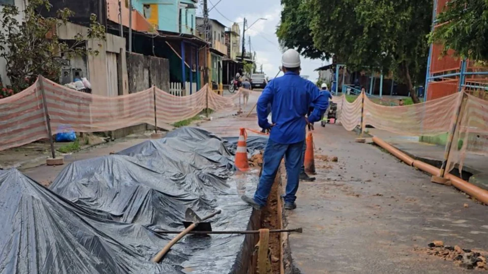 Programa Trata Bem Manaus avança com obras de esgotamento sanitário em 13 bairros da cidade