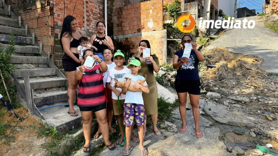 Moradores da Rua São João, no Nova Vitória, denunciam quatro dias sem energia e cobram melhorias na infraestrutura