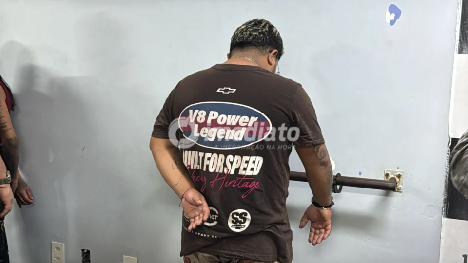 ROCAM prende homem com cerca de 9 kg de drogas no bairro Japiim