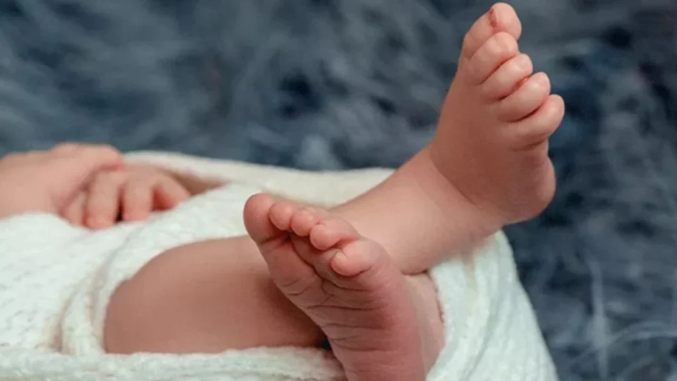 Bebê de 8 meses morre asfixiado após negligência dos responsáveis em Boa Vista