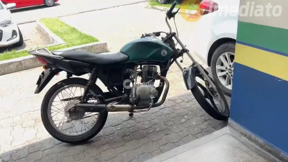 Dois homens são detidos pela Guarda Municipal após serem flagrados embriagados no Centro de Manaus