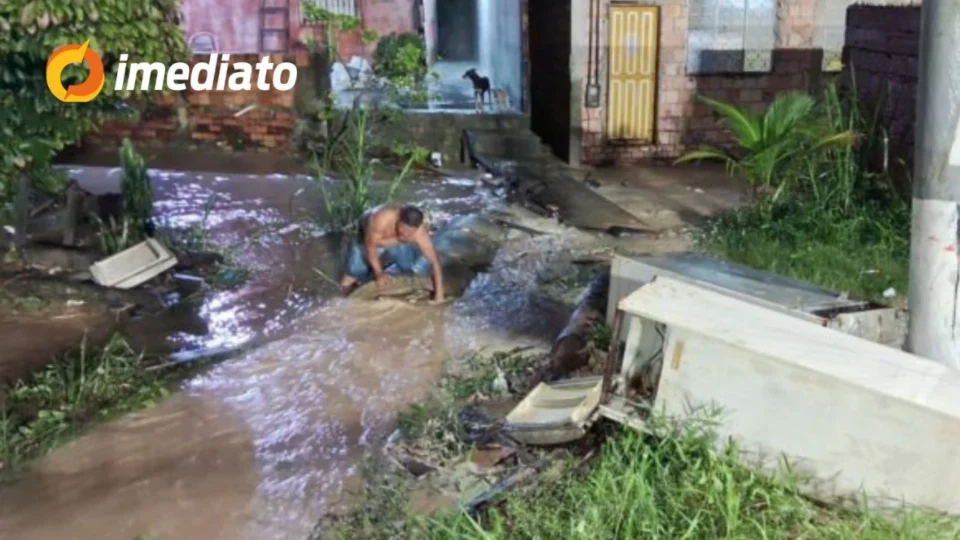 Prefeitura de Manaus registra 16 ocorrências durante chuva desta terça-feira em diferentes zonas da cidade