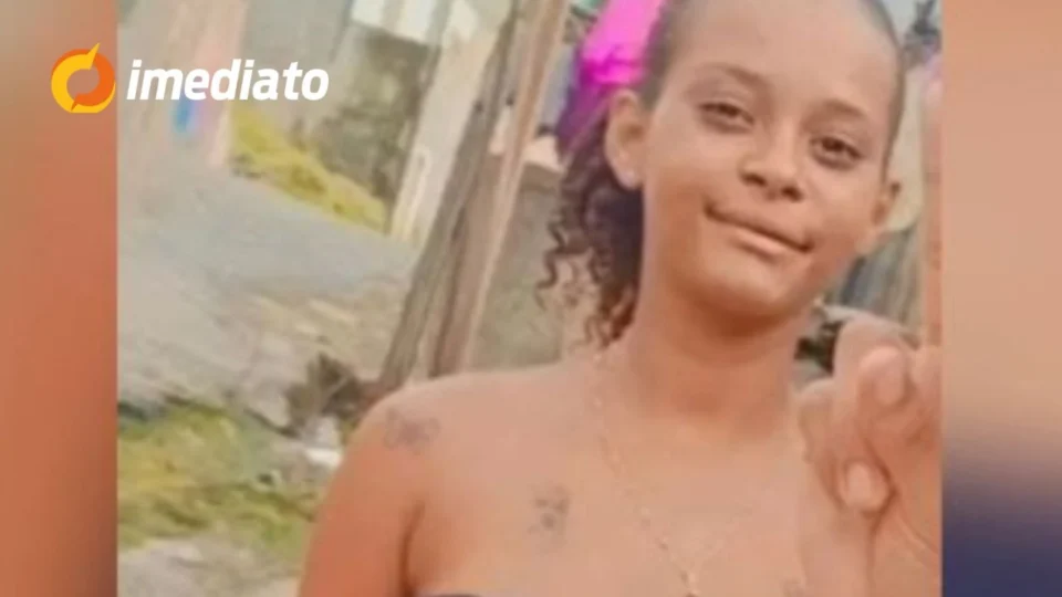Família questiona morte de jovem que teria caído no rio ao tentar atravessar de uma embarcação para outra em Manaus