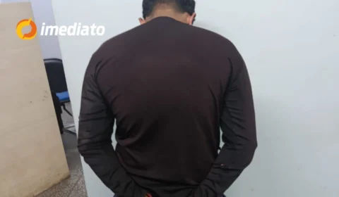 IMAGENS: Homem é detido por participar de ‘rolêzinho’ na Zona Norte de Manaus e adulterar placa de moto