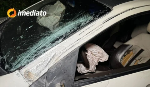 Colisão entre veículos na Avenida Nathan Xavier deixa duas pessoas feridas em Manaus