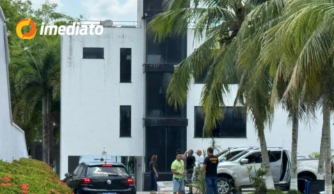 Operação do DENARC apreende grande quantidade de drogas e prende duas pessoas no bairro Ponta Negra