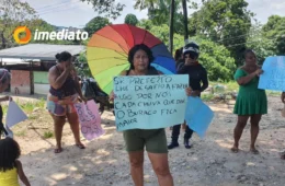 Moradores do bairro Novo Aleixo pedem atenção das autoridades para ponte e casas em risco de desabamento