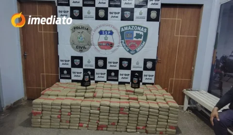 VÍDEO: Força Tática apreende cerca de 700 quilos de drogas em embarcação vinda de Jutaí, no Amazonas