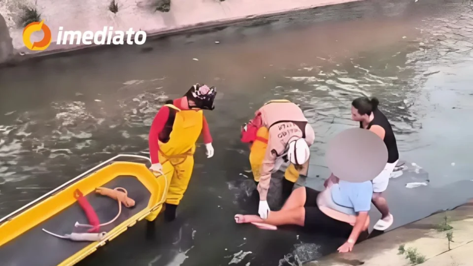 VÍDEO: Homem cai em igarapé de quatro metros e é resgatado pelos bombeiros no bairro Petrópolis, em Manaus