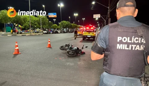 Colisão entre caminhonete e moto deixa mulher ferida na Avenida Capitão Ene Garcez, em Boa Vista