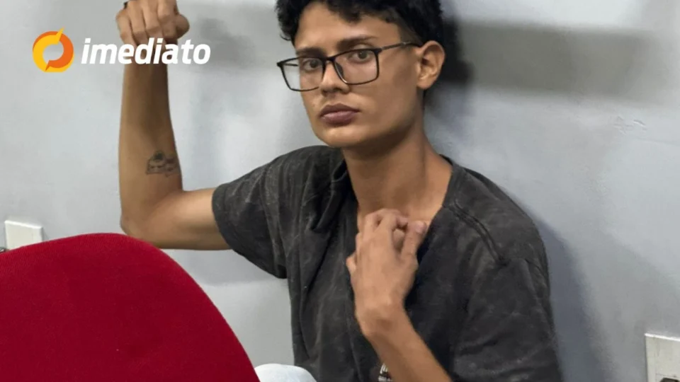 Homem é detido pela Cavalaria com produtos furtados das Lojas Americanas no Centro de Manaus