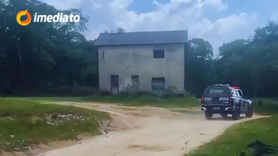 Policial militar é esfaqueada durante tentativa de assalto no ramal do Bancrevea, no Tarumã