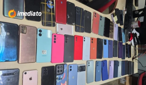 Operação surpresa do 9º DIP desmantela esquema de venda de celulares roubados na Feira do São José