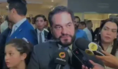 Flávio Antony é recebido com aplausos ao oficializar candidatura à vaga de desembargador no TJ-AM