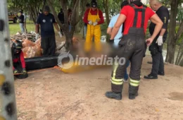Veja o vídeo: Corpo é encontrado preso em lixo de garapé após fortes chuvas no Parque 10