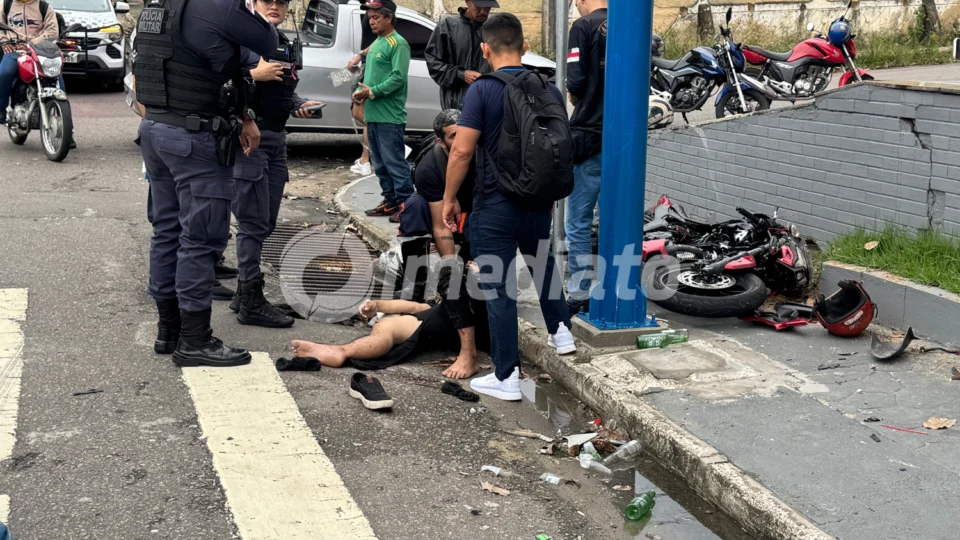Veja o vídeo: Motociclista fica ferido em grave acidente na Avenida João Valério, zona Centro-Sul de Manaus