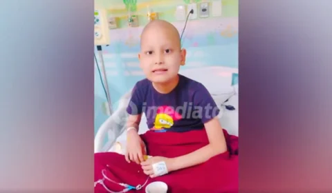 Veja o vídeo: Menino Moisés, de 9 anos, precisará reiniciar quimioterapia e transfusão após agravamento da doença