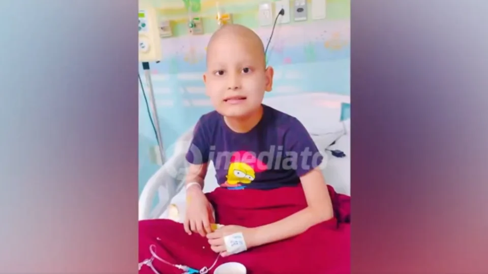 Veja o vídeo: Menino Moisés, de 9 anos, precisará reiniciar quimioterapia e transfusão após agravamento da doença