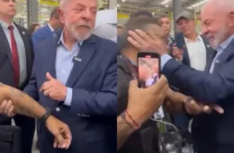 Veja o vídeo: Fotógrafo emociona Lula com declaração de amor e tatuagem em homenagem durante evento na Bahia