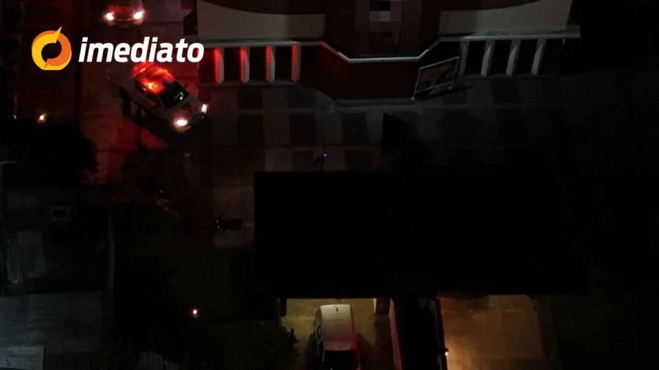 Mulher flagra marido em motel com amante, causa tumulto e é contida pela PM em Manaus