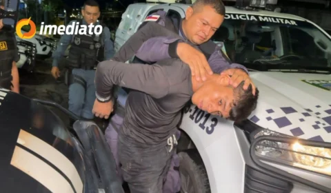 Homem é preso após sequência de assaltos no Distrito Industrial de Manaus; comparsa foge para área de mata