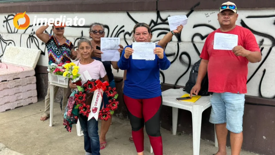 Ambulantes são impedidos de trabalhar em frente ao Cemitério e denunciam retirada de barracas pela Prefeitura de Manaus