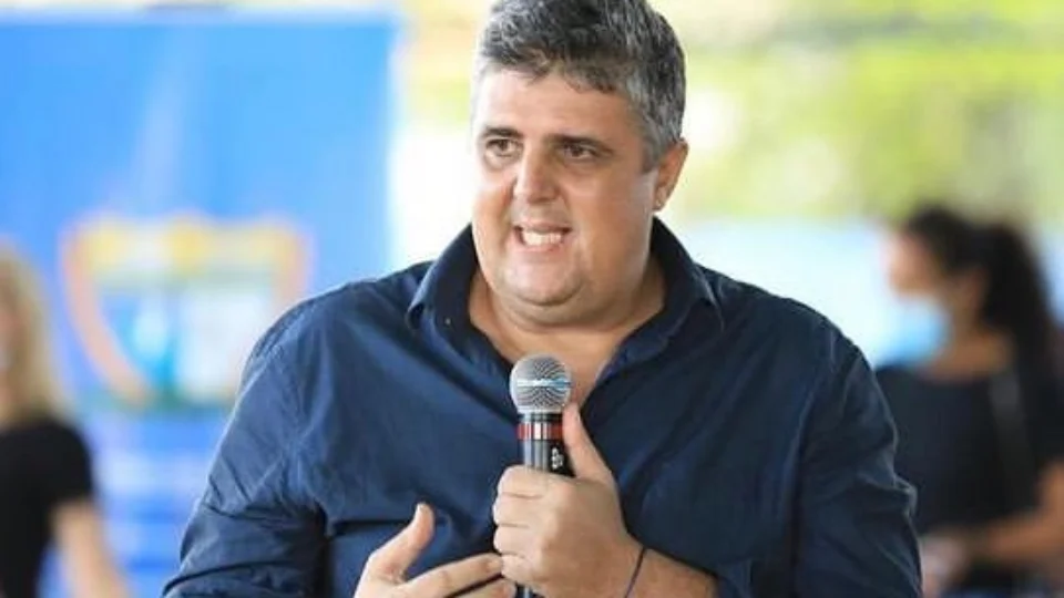 PF investiga ex-prefeito de Bonfim por suspeita de usar empresária como ‘laranja’ em contratos milionários