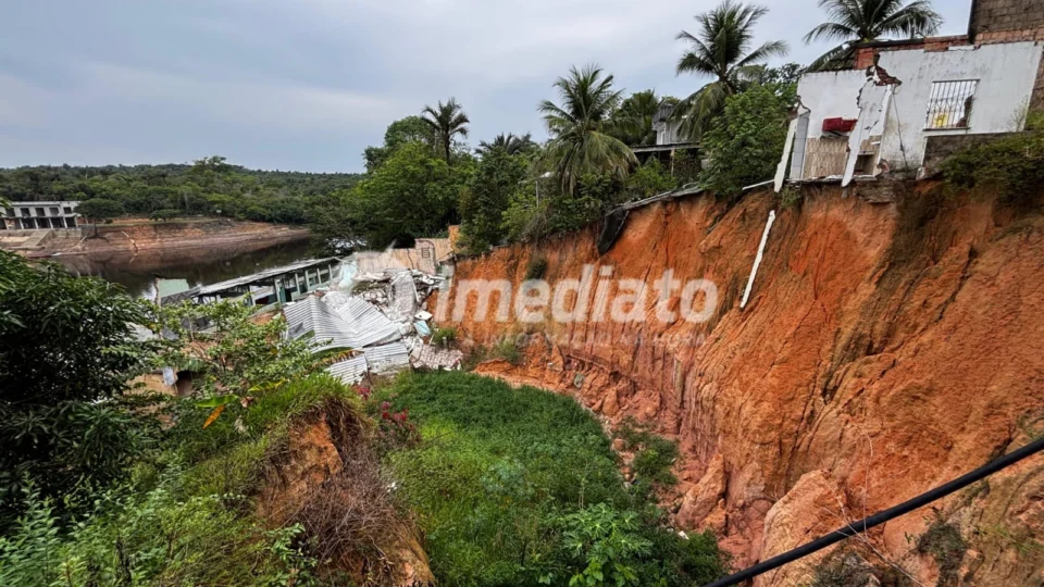 Obra mal planejada da Prefeitura deixa moradores sem casas no Puraquequara