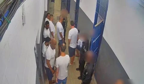 Líderes do CV são levados para presídio de segurança máxima após megaoperação no Rio