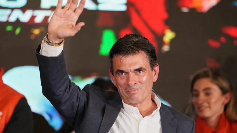 Rodrigo Paz é eleito presidente da Bolívia em virada histórica