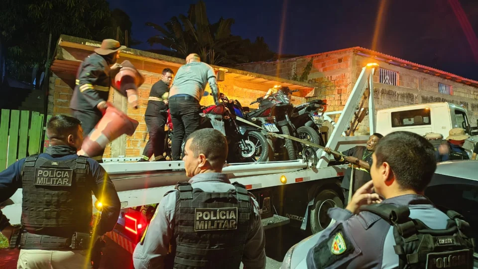 Operação Sossego apreende mais de 100 motos irregulares em adega e leva adolescentes à Depca em Manaus