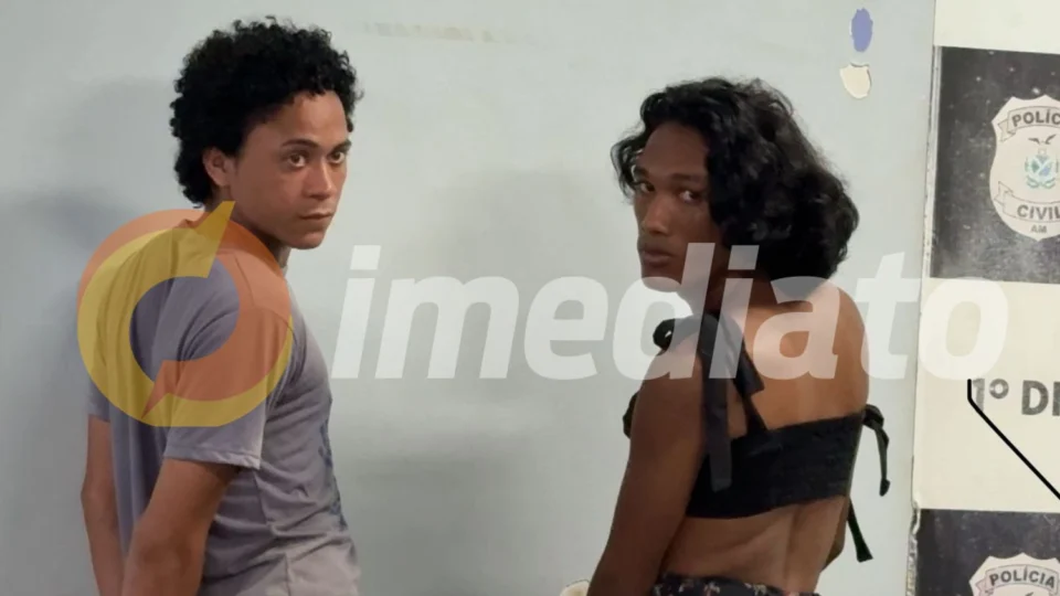 Duas mulheres são presas em flagrante após furtarem fone avaliado em R$ 400 em loja na Avenida das Torres