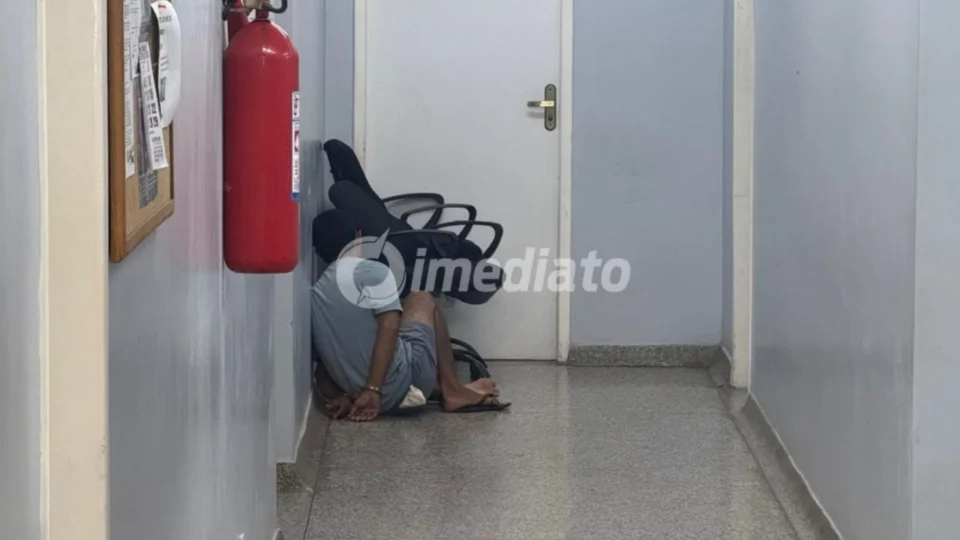 ROCAM Motos prende homem com drogas durante patrulhamento no bairro Compensa