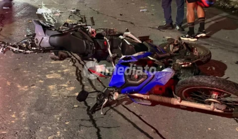 Colisão entre três motocicletas deixa pessoas feridas na Avenida Solimões, no Distrito Industrial