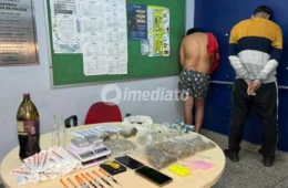 ROCAM prende dois homens e desarticula ponto de fabricação e distribuição de drogas no bairro Tarumã