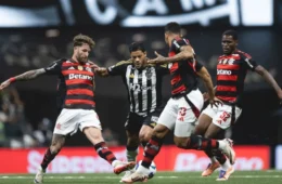 Flamengo empata com o Atlético-MG e desperdiça chance de confirmar o título do Brasileirão