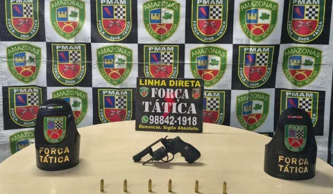 Força Tática encontra revólver escondido em matagal após denúncia no Beco São Conrado, no bairro Raiz