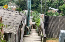 Moradores do Beco da Jaqueira pedem reforma de escadaria em estado precário no bairro Novo Israel 2